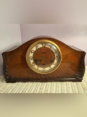Vintage 1940s Seth Thomas Portsmouth Mantel Wind Up Clock Westminster Chime Wood